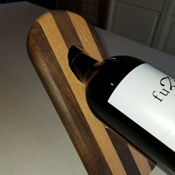Wooden wine bottle holder - Picture 3 of 4
